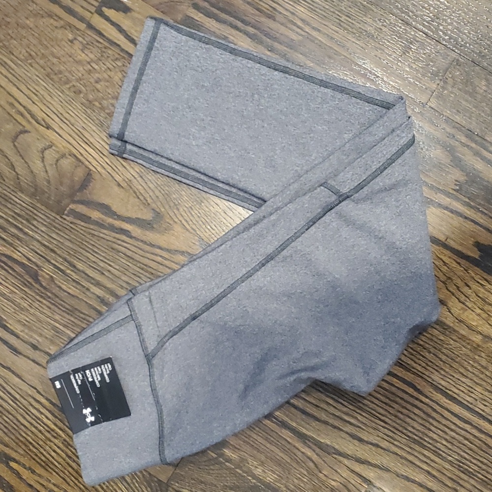 under armor high rise 3/4 leg legging